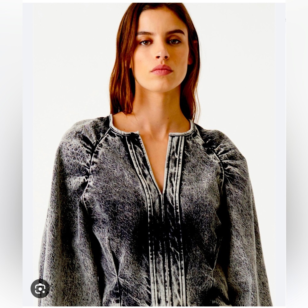 Snow black iro zora top